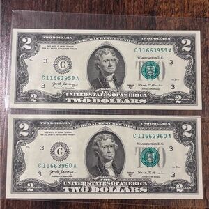 Uncirculated Crisp Two Dollar Bills -Series 2017A $2 Sequential Notes Lot of 2